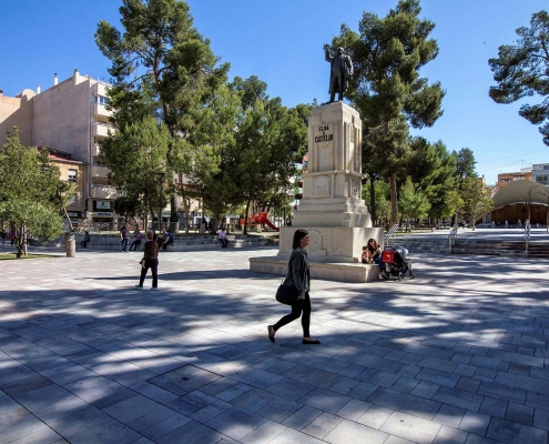 Plaza Castelar de Elda en honor a Emilio Castelar.